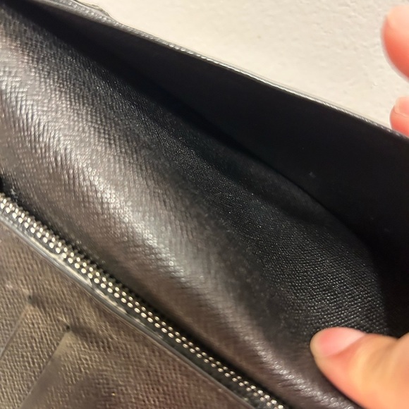 Louis Vuitton Long Wallet Black Leather Epi - Picture 5 of 7